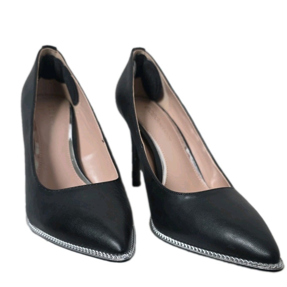 BCBGeneration Harlia Black Chain Trim Pointy Toe Stiletto HeelPump Size 8.5
